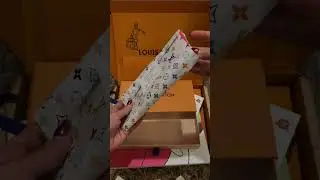 My LV x Murakami bandeau arrived #unboxing #lvxmurakami #murakami #louisvuitton #scarf  #lv