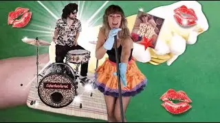 SCHERBENVIERTEL - Ein Hoch Auf Die Putzfrau (Official Video)