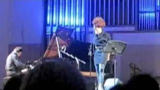 Brianna Colette performing