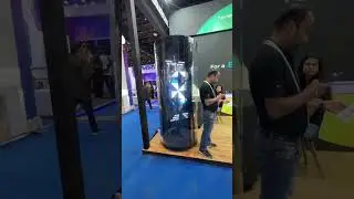 HOLOGRAPHIC TUBE BY RAAY SOLUTIONS   #photobooth #party #photobooths #hologram #hologramanimation