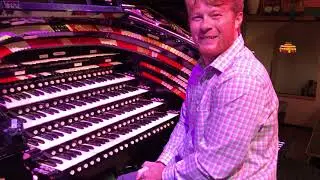 Glenn performs 
