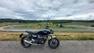 Triumph Speed Twin 1200 | Honda VFR 1200 I Onboard camera [4K]