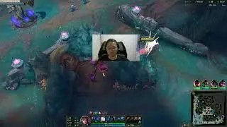Irelia URF để camera ngay giữa m&agrave;n h&igrave;nh xDD