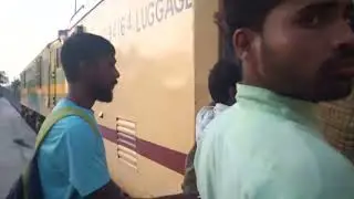 rail mantriji journal sleeper class ki coach badhaen itna jyada ras #rail #indiantrains #railway
