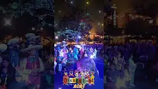 #Disneyland #silentnight #nochedepaz #mariachi #posadas #losangeles #coco #mickeymouse #vital #2025