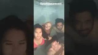 Soraya Rasyid Lagi Asik Berenang