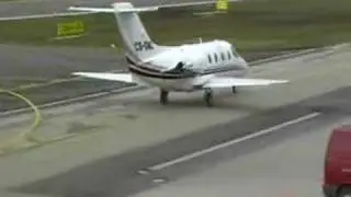 Beechjet 400 - NetJets really high climbing take off !!!