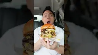Trying Malaysia Pasadena Burger! #reallygoodornot #foodreview #hungrysam #malaysiafood #burger