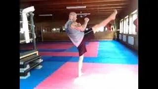 Kick Boxen lernen mit Reiner Walter 7
