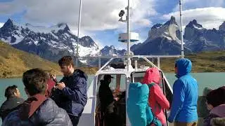 Torres del Paine, lago Peho&eacute;, viento y paisaje