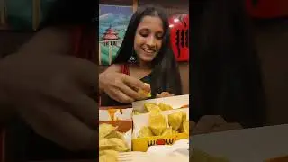 Wow Momo র ₹99 এর chicken delight momo🥟 খেতে কেমন🤔🤔??#ytshort#foodie#momolovers