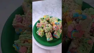 the CUTEST St. Patrick's Day Treats! 🍀🌈 #food #luckycharms #stpatricksday #shorts