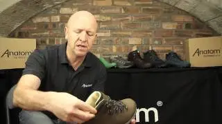 Q2 Womens light hiking boot