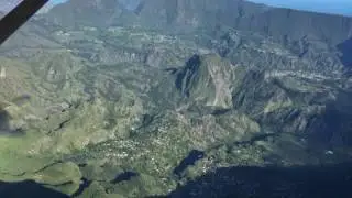 Flight over Reunion Island on a plane | Полет над островом Реюньон на самолете 2017