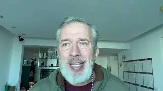 Как путинская братва поклеила обои в заднице