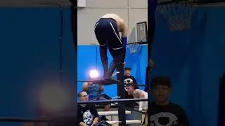 OMG, he&rsquo;s gonna do it!🫣 #wrestling #prowrestling #luchalibre #indywrestling #jump #omg #aew #shorts