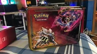 Pok&eacute;mon TCG: Sun & Moon Collector&rsquo;s Chest Tin