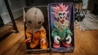 2021 Spirit Halloween Side Steppers Sam and Spikey