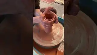 Making a toothbrush holder #pottery #clay #wheel