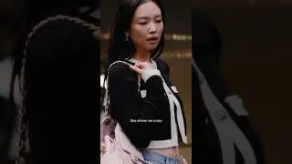 She Drives Me Crazy | @jennierubyjane joins the CHANEL 25 handbag campaign alongside @dualipa 👜