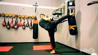 Cardio & Combos Kickboxing Home Workout 20 Minutes