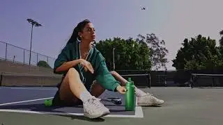 This Water Bottle Just Outsmarted Every Phone Stand