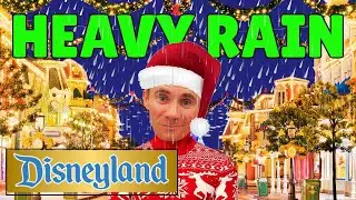🔴How Busy is Disneyland Day after Christmas in Heavy Rain