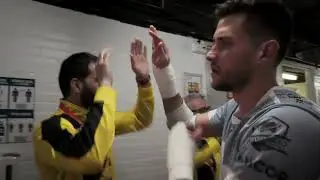 📺MOMENTOS DEL AÑO ‼ Salida de los jugadores del Jaén Paraíso Interior a la final de Copa.