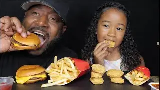 EATING MCDONALDS WITH MY DAUGHTER. MUKBANG (EATINGSHOW) TCEATS