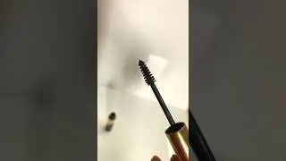 Anastasia Beverly Hills Dipbrow Gel in shade Ebony