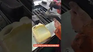 Front stage of safety shoe production process #safetyshoes #workshoes