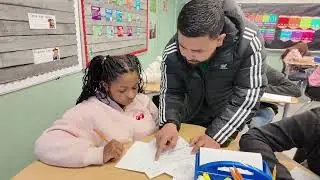 Detr&aacute;s del Timbre: En la Secundaria Fondren hay un maestro que inspira m&aacute;s que Matem&aacute;ticas