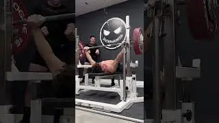 405lbs/183,5kg Bench Press @ 69kg/152lbs