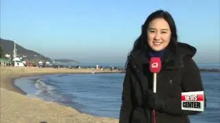 Thousands gather at Jeongdongjin to see first sunrise of 2016