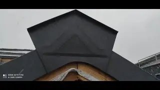 Боковые элементы фальцевой кровли. Логотип как знак качества!