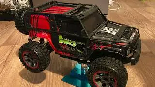 RC offroad ENOZE 9204E - first crash, first repair.