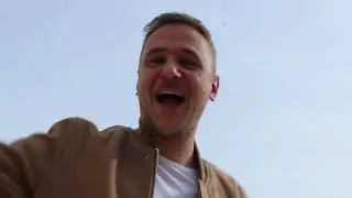 Bert Van Renne -  Sloop De Muren (Official Video)