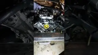 Delorean prv v6 running with no timing cover.