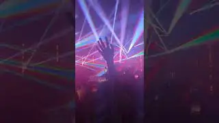 @prettylights - Hot Like Sauce clip (1)