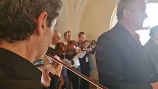 KNĚŽDUB-Z pohřbu folkloristy JOŽKY MATYÁŠE (Chvála Bohu, že sem sa narodil...Pavel Múčka na chóru)