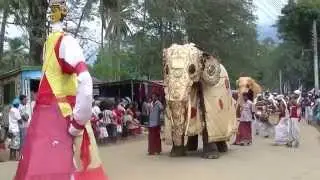 Uggala Aluthnuwra diyakemeepa maha Perahara