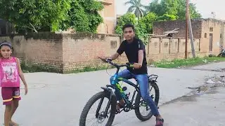 Aniket ki cycle chalai first time 😅
