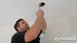 Cum se fac gaurile cu șablon pentru spoturi.