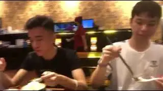 Caonima 村民出游记 第一餐