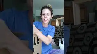 8-5-18 saraelizabethinla VS her landlords at the door