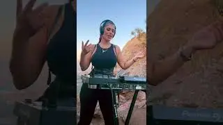 Instagram DJ&rsquo;s be doing the most - it&rsquo;s not even plugged in 🙃