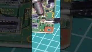 Wie kommen wir an die Komponenten unserer Platine? #rakete #pcb #hybridproplab #l&ouml;ten
