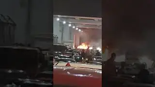 Car fire at Link road, Malad west, Mumbai😨😰