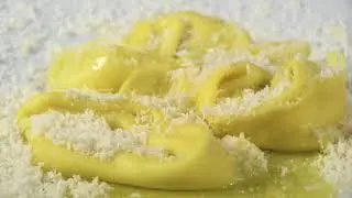 La Tua Pasta Handmade Tortelloni Burrata & Black Truffle - Great Taste Awards