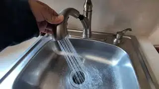 Moen Medina Spot Resist Stainless One Handle Pull Out Kitchen Faucet Review
